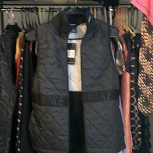 Nike Aerolayer breathable Vest
